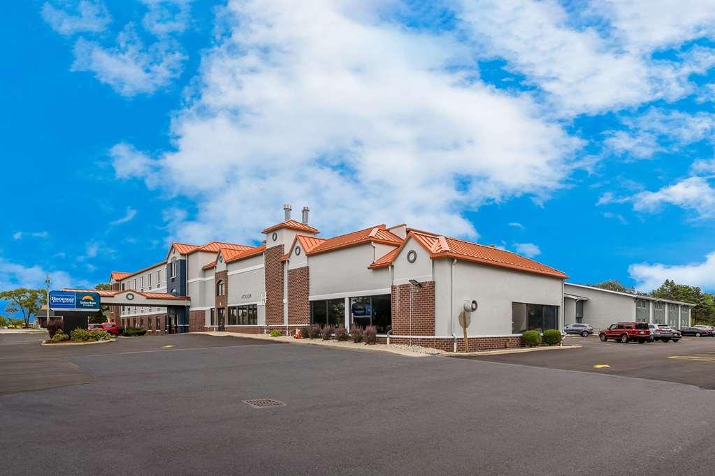 Suburban Studios Milwaukee Airport المظهر الخارجي الصورة