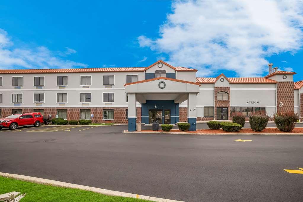 Suburban Studios Milwaukee Airport المظهر الخارجي الصورة