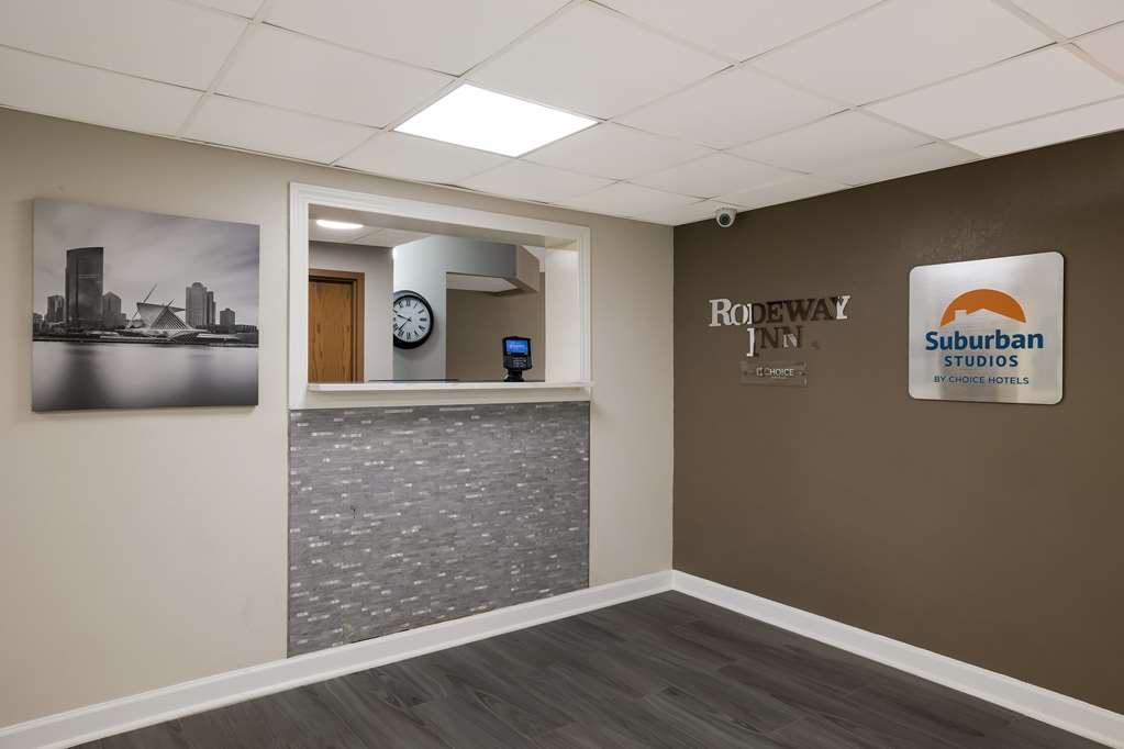 Suburban Studios Milwaukee Airport المظهر الداخلي الصورة