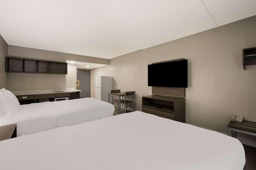 Suburban Studios Milwaukee Airport الغرفة الصورة