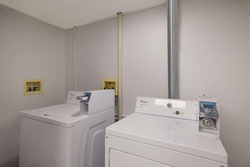 Suburban Studios Milwaukee Airport المرافق الصورة