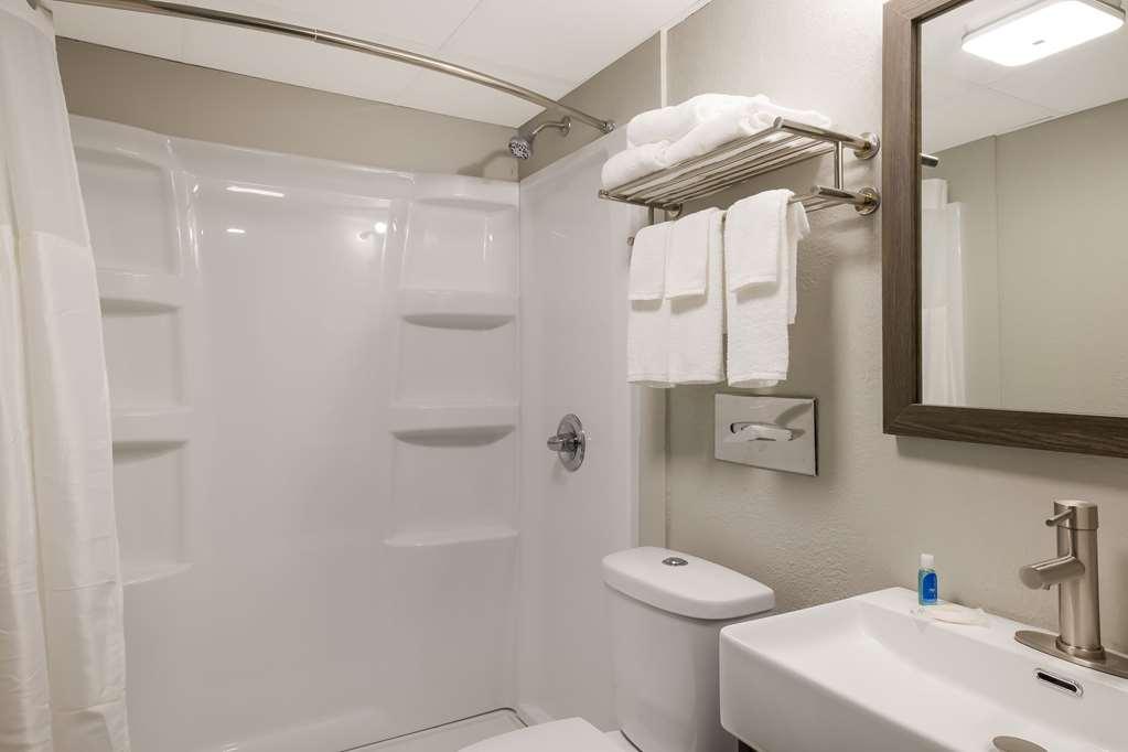 Suburban Studios Milwaukee Airport الغرفة الصورة