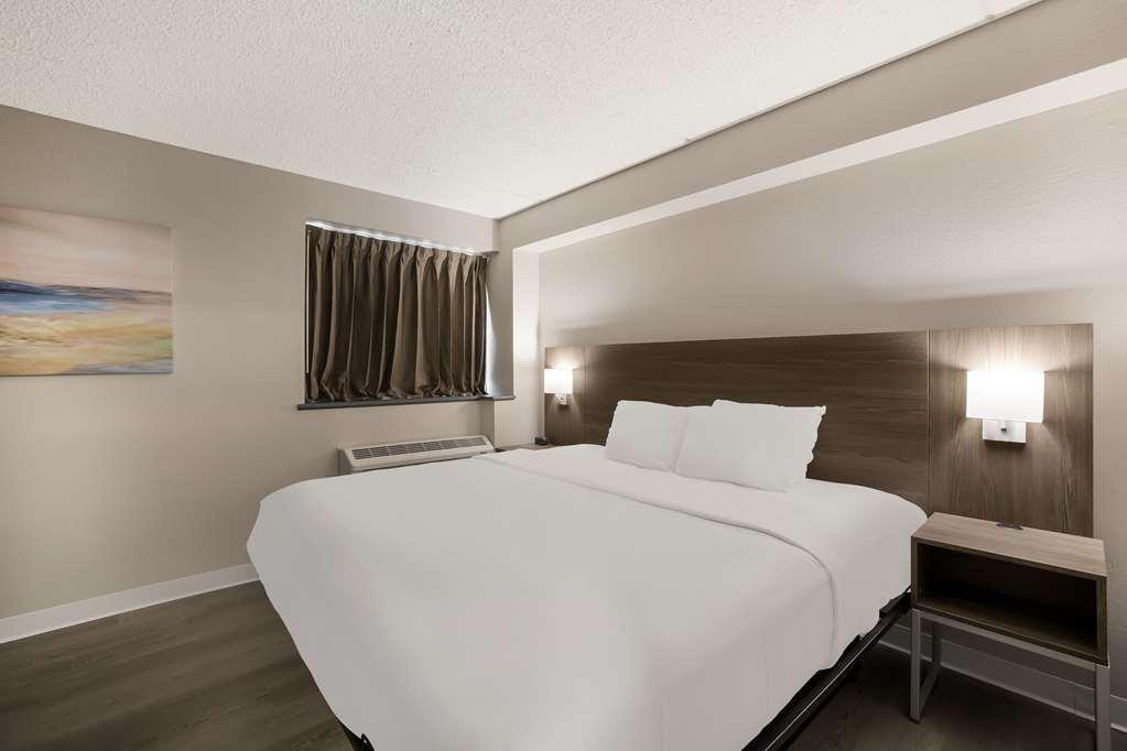 Suburban Studios Milwaukee Airport الغرفة الصورة